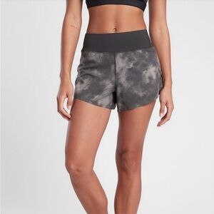 Athleta Run With It Short 3.5” Gray Women's Athletic Shorts 1X